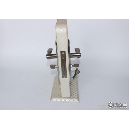 546-135 藝術創(chuàng)意獨特造型58鎖體軸承執(zhí)手金色室內(nèi)門鎖 2014年新款流行款