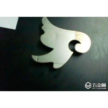 生產(chǎn)銷售，新款QTS鳥翼對開浴室柜拉手