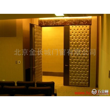 供應(yīng)北京金長城門窗有限公司gym-1隔音門