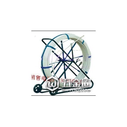 A級(jí)穿管器：玻璃鋼桿原材料采用德國(guó)進(jìn)口材料，運(yùn)用德國(guó)工藝通過(guò)進(jìn)口設(shè)備制作而成。其他五金
