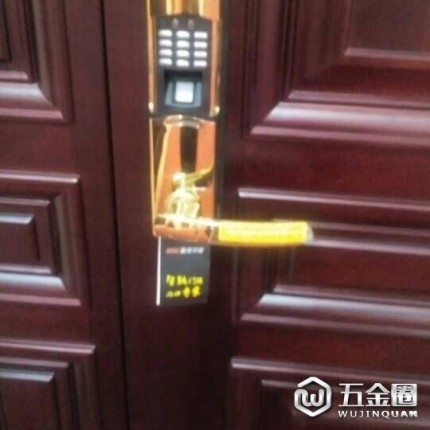 鋼木裝甲門  鋼木門 木門批發(fā) 木門廠家 門窗廠  金長(zhǎng)城。門窗供應(yīng)鋼木裝甲門