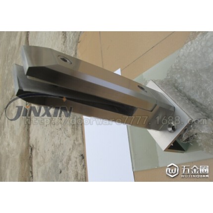 廠家供應(yīng)出口JINXIN不銹鋼立柱 建筑工程欄桿短立柱 優(yōu)質(zhì)原材料五金配件 動物園無遮擋觀光安全護欄 定制歐洲出口護欄