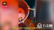 吃剩的“口水油”給新顧客吃！直擊網(wǎng)紅火鍋店“小龍坎”后廚