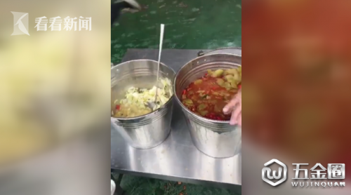 貴州清鎮(zhèn)多所小學學生午飯后嘔吐 家長:收費高餐標低