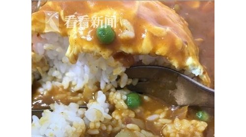 南昌：五星好評(píng)網(wǎng)紅餐廳吃出蟑螂 負(fù)責(zé)人“甩鍋”老城區(qū)
