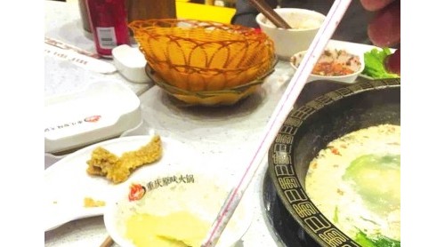 貴陽(yáng)：火鍋店喝到“問(wèn)題酸奶”，小孩醫(yī)院洗胃