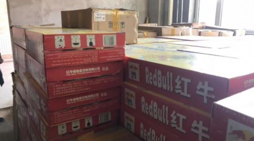 抓捕視頻曝光！鄂爾多斯警方破獲特大跨省制售假冒紅牛案