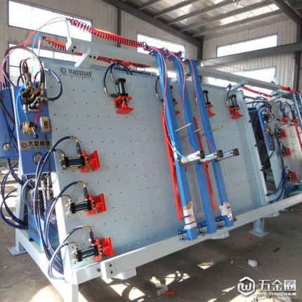 青島廠家直銷木工機(jī)械門窗組合機(jī) 木工雙面門窗組合機(jī) 實(shí)木門窗組合機(jī) 門窗組合機(jī)