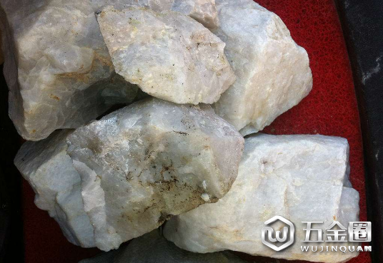 石英石為什么遠(yuǎn)離高溫物體