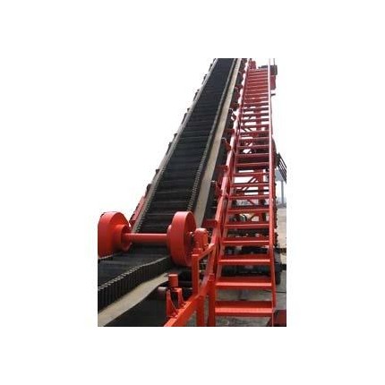 廠家供應(yīng)大傾角皮帶機(jī)