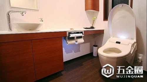 馬桶要不要換？住全季，讓屁股決定腦袋！