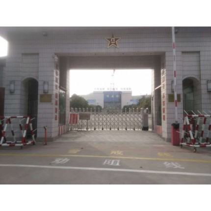 泰安雙興學(xué)校電動車庫門較好的作用